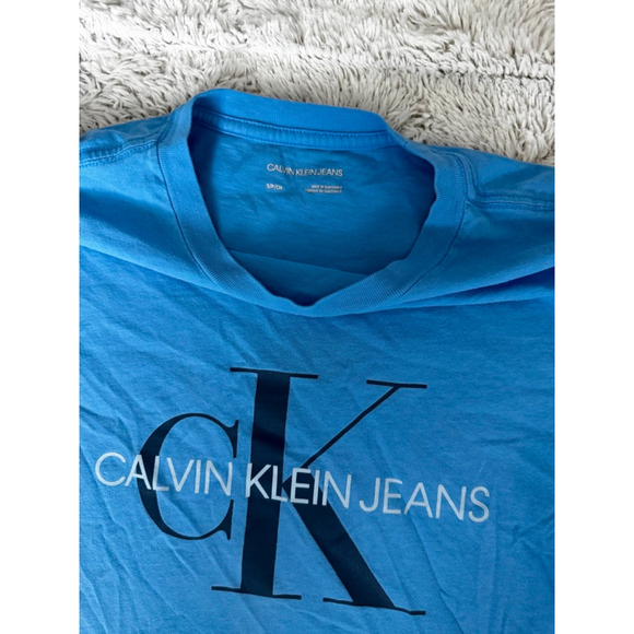 Calvin Klein Jeans Men’s Size Small Sky Blue Graphic Tee, bought on sale for $27 - Picture 4 of 4